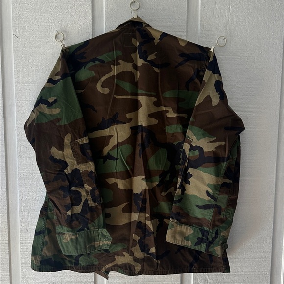 Vintage Woodland Army Shacket - Camouflage Button-Up Jacket